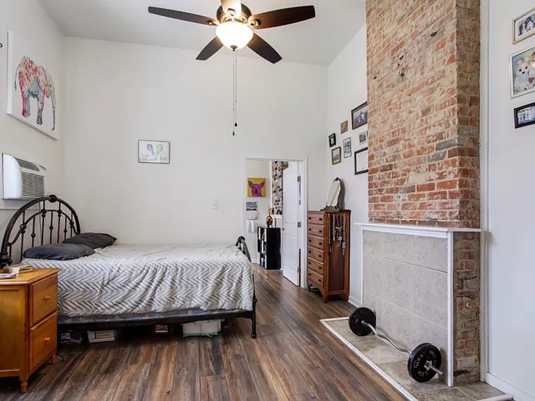 2119 Saint Ann St #1 — Photo 6