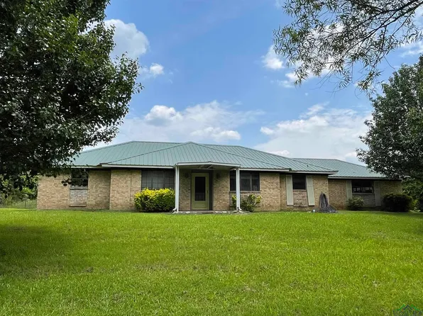 142 County Road 3051, Carthage, TX 75633