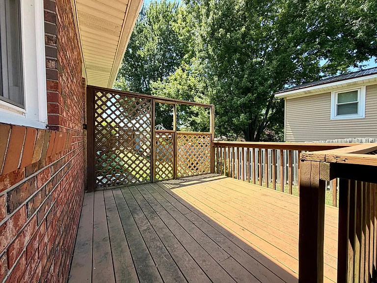 487 84th St SW — Photo 3