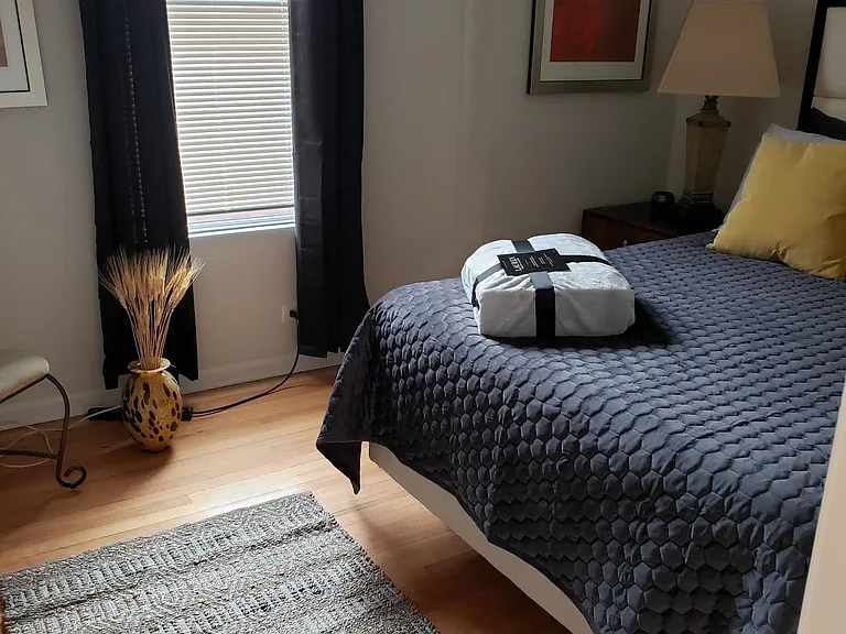 6558 S Greenwood Ave #2 — Photo 19