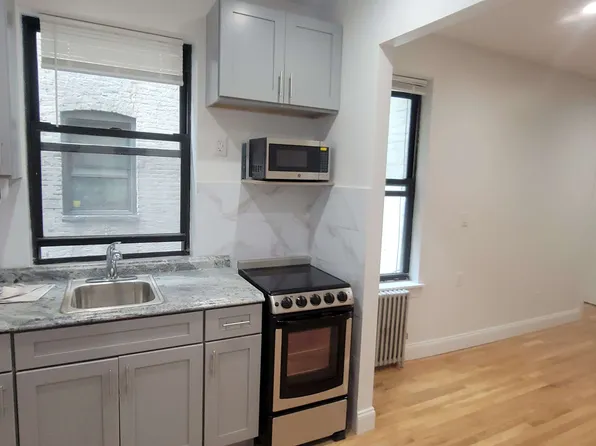 424 East 13th Street image 1 of 11