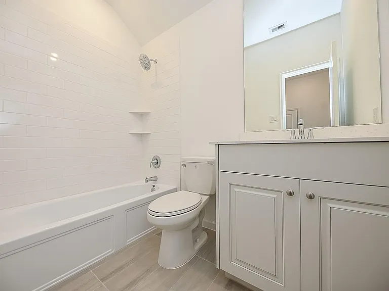 30327 Centipede Grove Ln — Photo 16