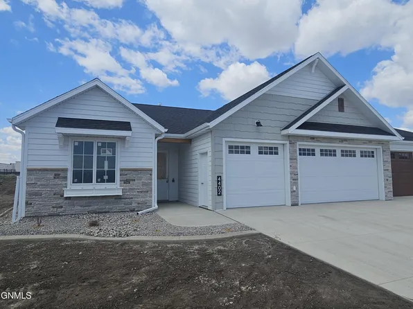 4402 Kites Ln, Bismarck, ND 58503