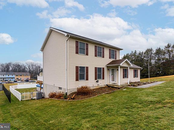 2nd image of 1650 Rosedale Ave