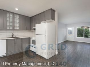 1131 SE 17th Ave APT C, Portland, OR 97214