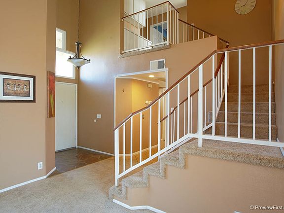 3rd image of 27550 Avenida Halago
