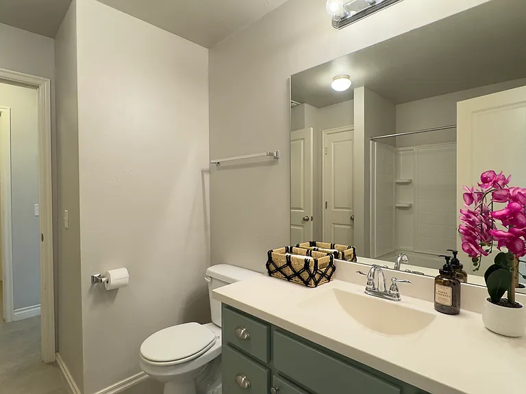 19112 Hecho Dr — Photo 28