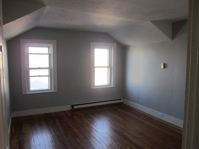31-33 Pleasant Park Rd — Photo 9