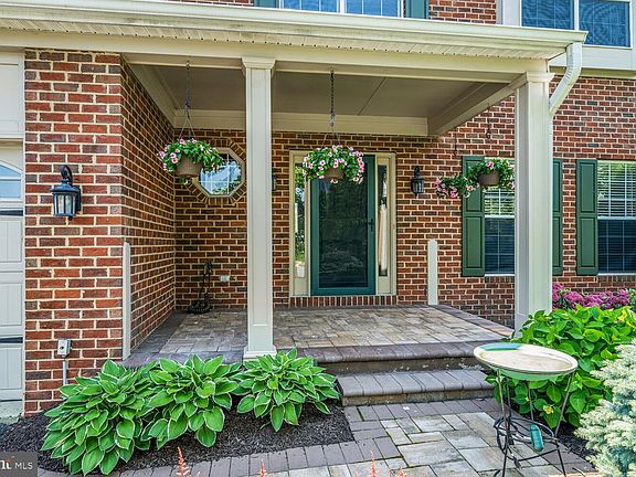 4th image of 43413 Countrywalk Ct