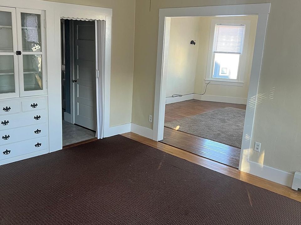 1st image of 86 Ingleside Ave APT 2