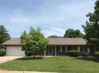 509 Thistle Ln, Swansea, IL