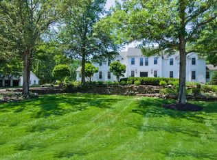 6 Moonlight Ct, Millstone Township, NJ 08510