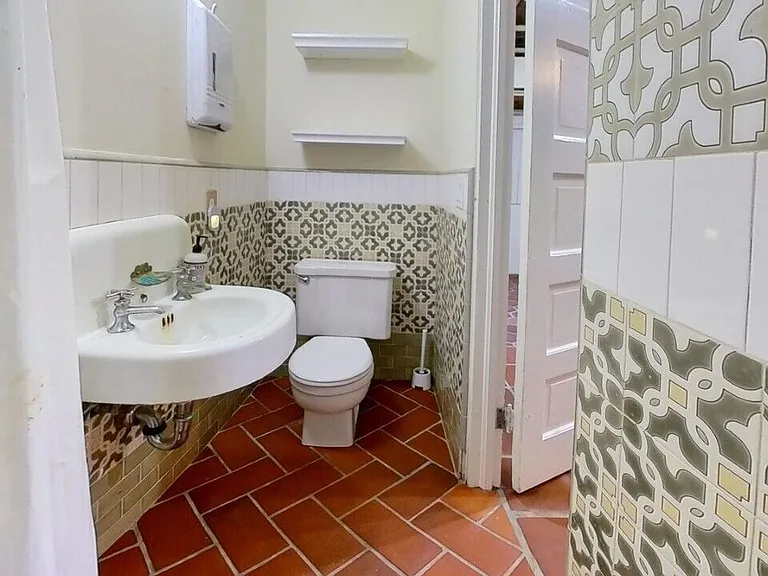 216 Mount Washington Dr — Photo 17