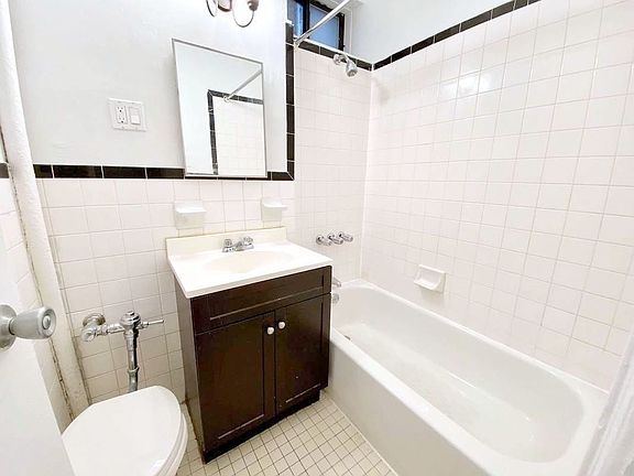 5th image of 69 W 105th St #4R