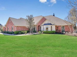 18 NW Lakewood Dr, Lawton, OK 73505