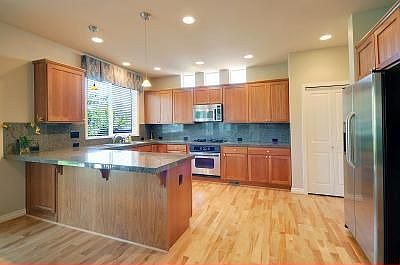 5th image of 6637 190th Ave NE