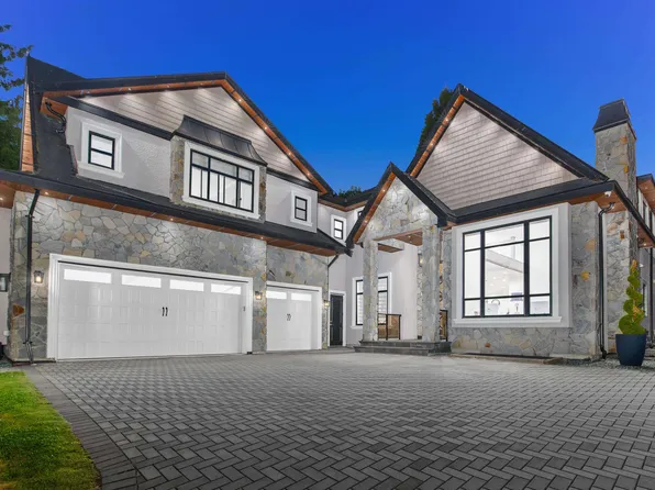 19031 60b Ave, Surrey, BC V3S 8C9