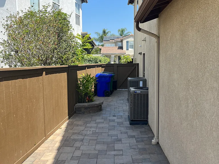 Sierra Mesa Ct — Photo 37