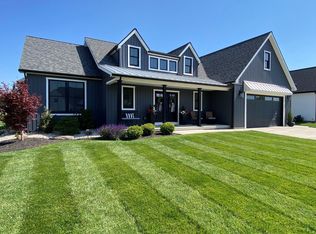 1613 Raymond Ave, Bellefontaine, OH 43311