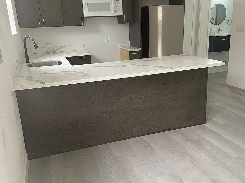 1st image of 2041 Pacific Ave
