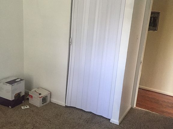 5th image of 351 Zabra St