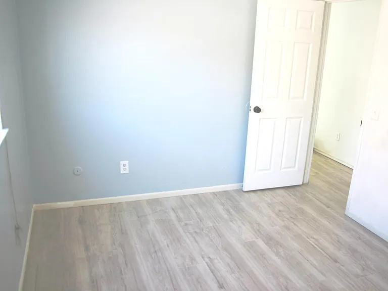 22122 Van Buren St — Photo 11