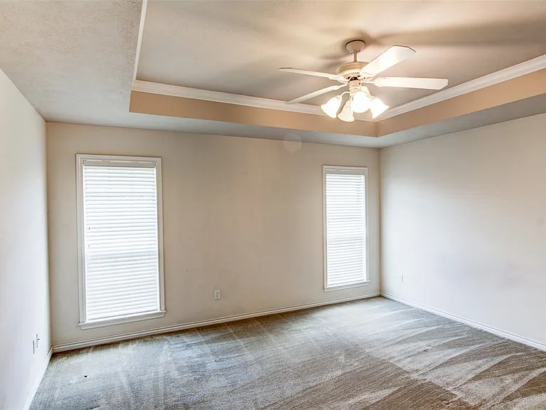 113 Karten Ln — Photo 12