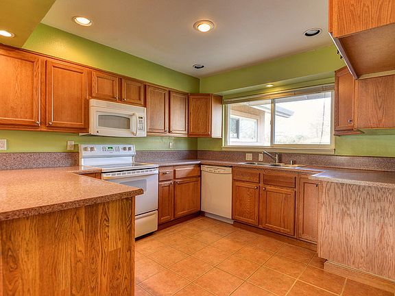 3rd image of 5732 Nonnie Ave