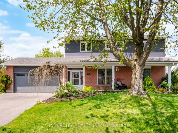 2262 Webb St, Innisfil, ON L9S 1K7