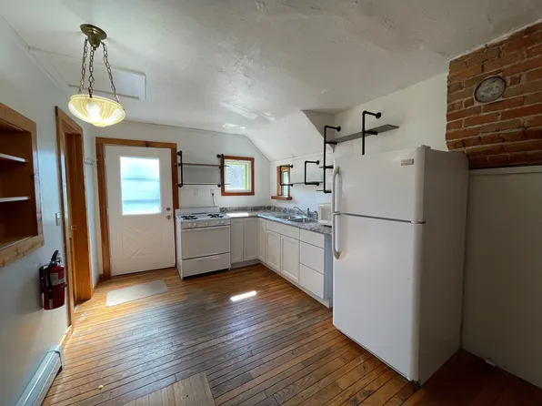 1613 E Michigan Ave #2, Kalamazoo, MI 49048