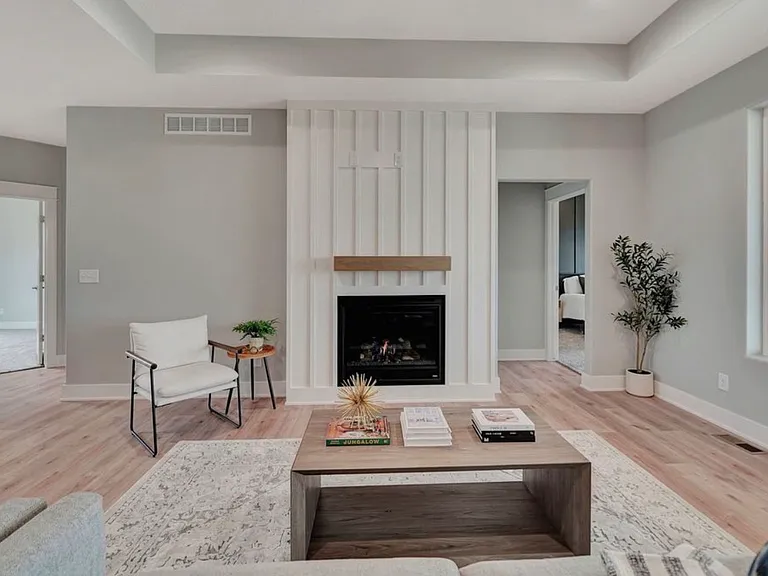 8641 S 49th St — Photo 19