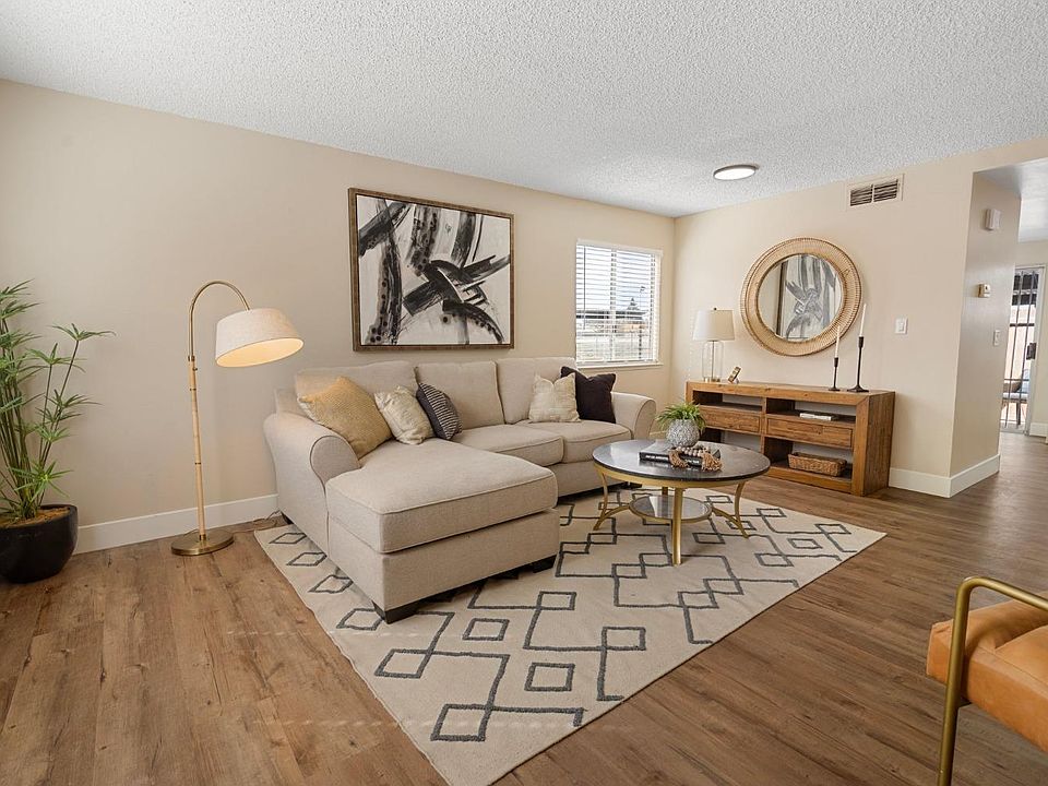 1st image of 4084 Weymouth Ln
