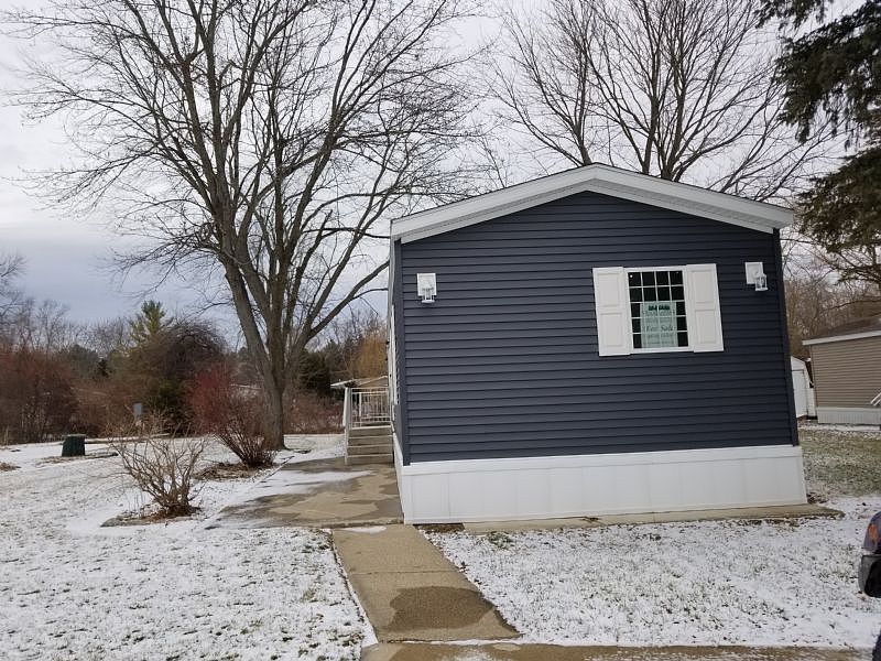 1st image of 151 Dogwood Dr