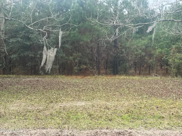 Bridgewood Rd, Saint Helena Island, SC 29920