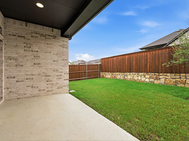 3101 Bell Flower Dr — Photo 34