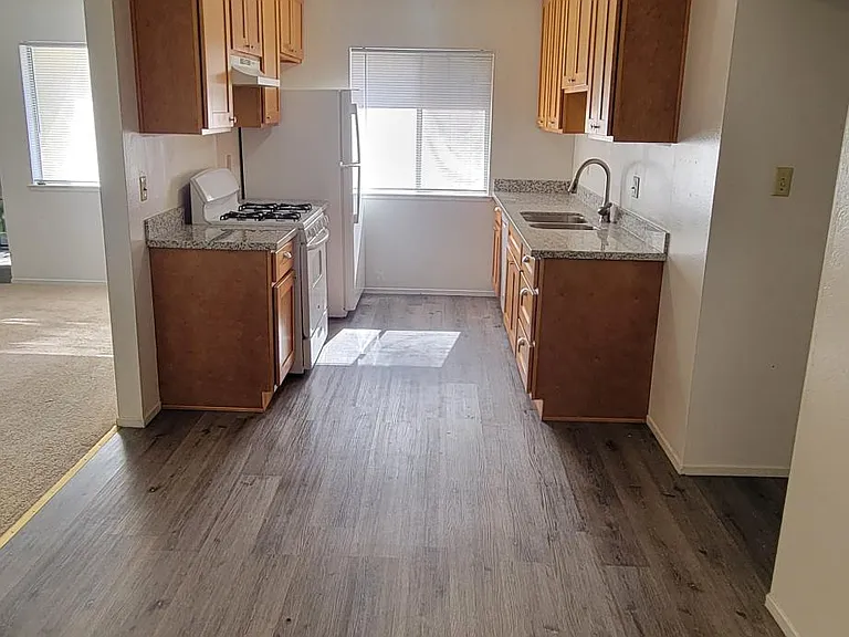 615 Pope Dr #C — Photo 10
