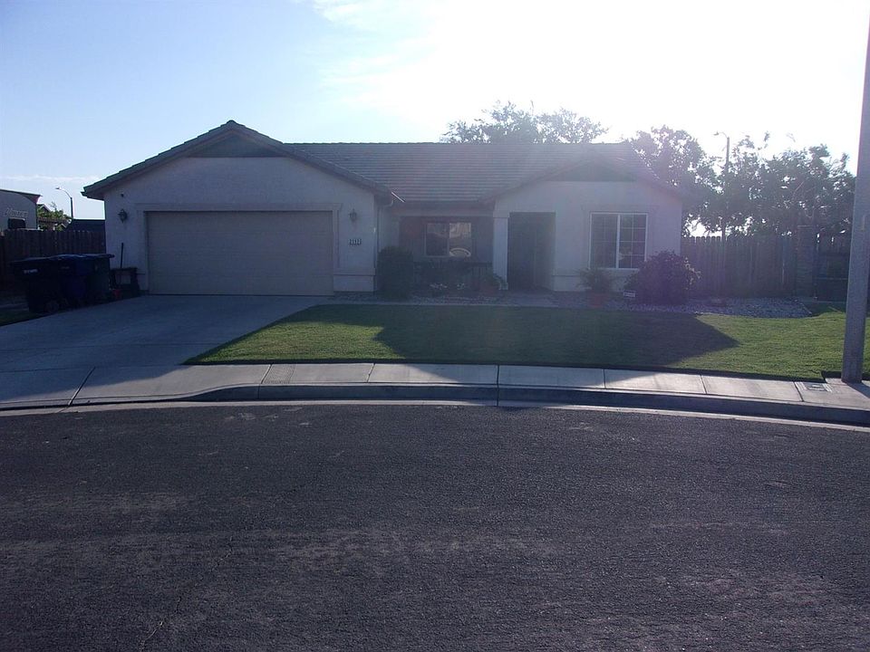 1st image of 2112 N Chateau Way
