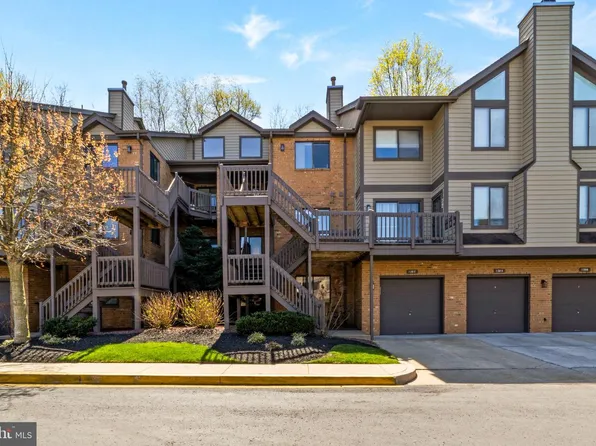 1202 Augusta Cir, Mount Laurel, NJ 08054