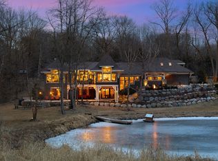 18400 Maple Ridge Rd, Wayzata, MN 55391