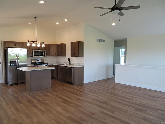 4th image of 18527 Nankeen Ct