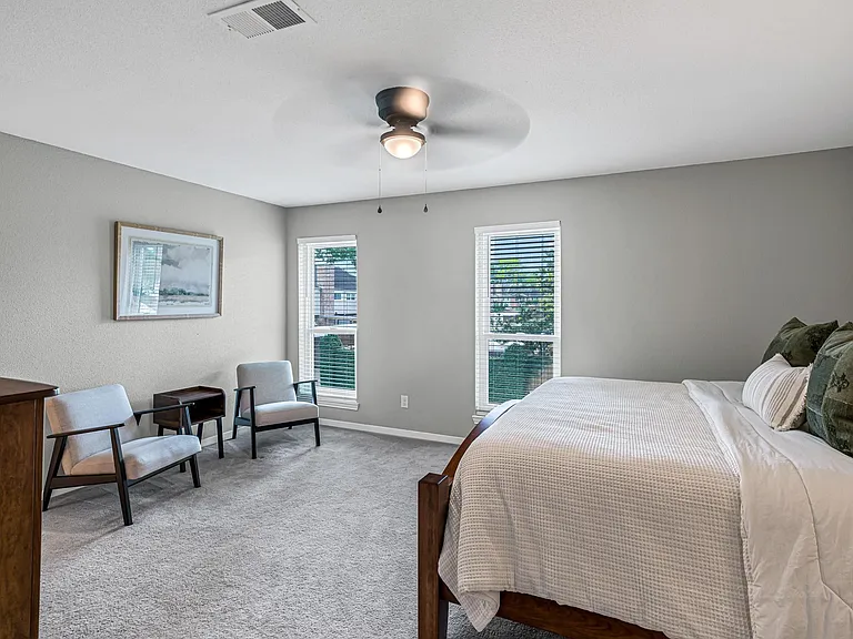 1669 W Sam Houston Pkwy S — Photo 16