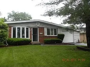 7020 W 113th Pl photo 1