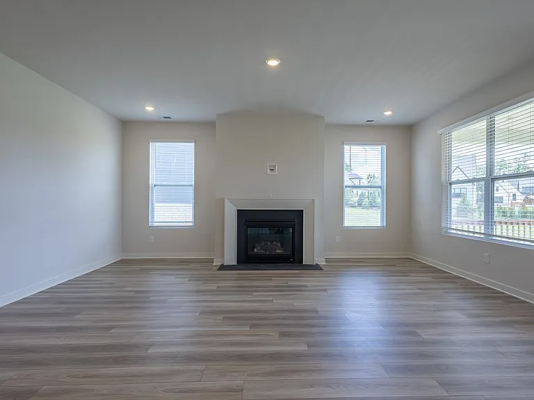 1442 English Oak Dr — Photo 3