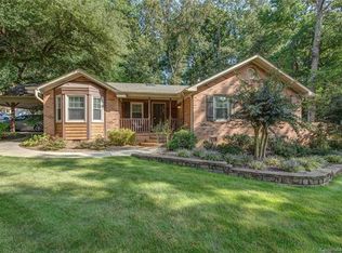 104 Harrison Ln, Gastonia, NC 28056