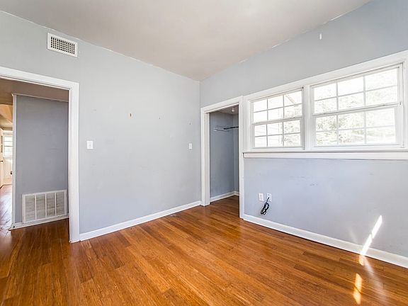 5th image of 236 Polk #165