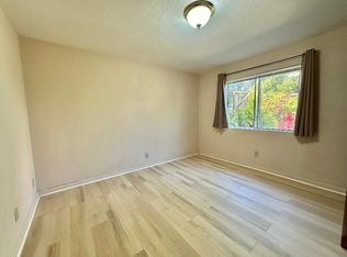 28 Restani Way #A, San Francisco, CA 94112