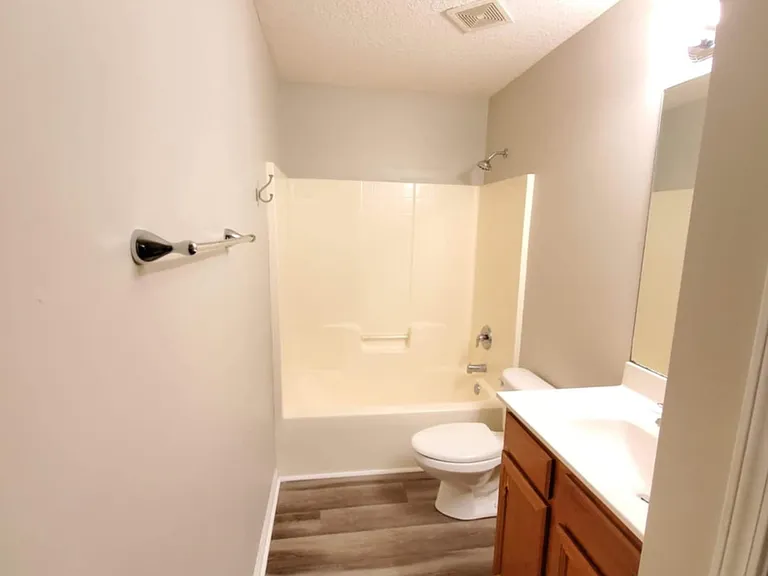 3635 Gilmore St — Photo 21