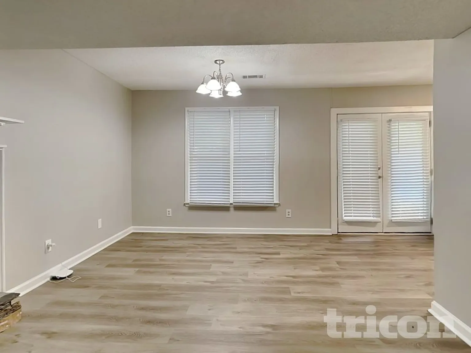 39 Pine Grove Circle Newnan GA — Photo 3