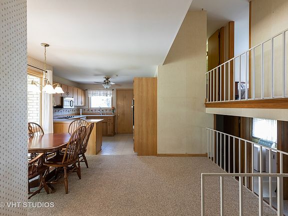 5th image of 15373 Betty Ann Ln