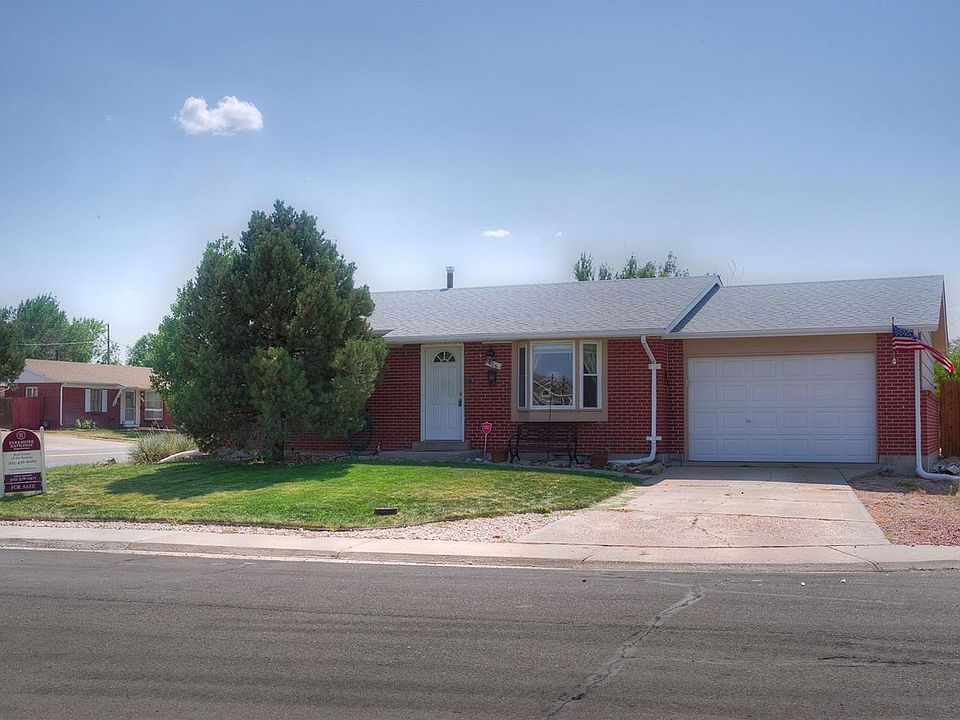 Gorgeous brick ranch in Brighton Terrace.